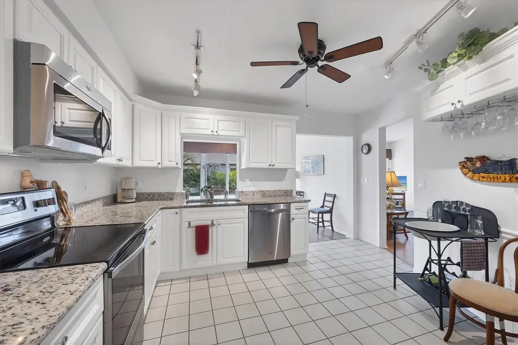 610 Apple Lane Englewood FL 34223