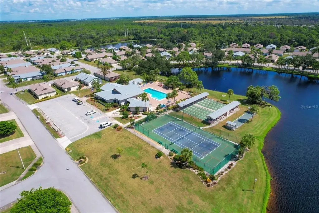 610 Apple Lane Englewood FL 34223