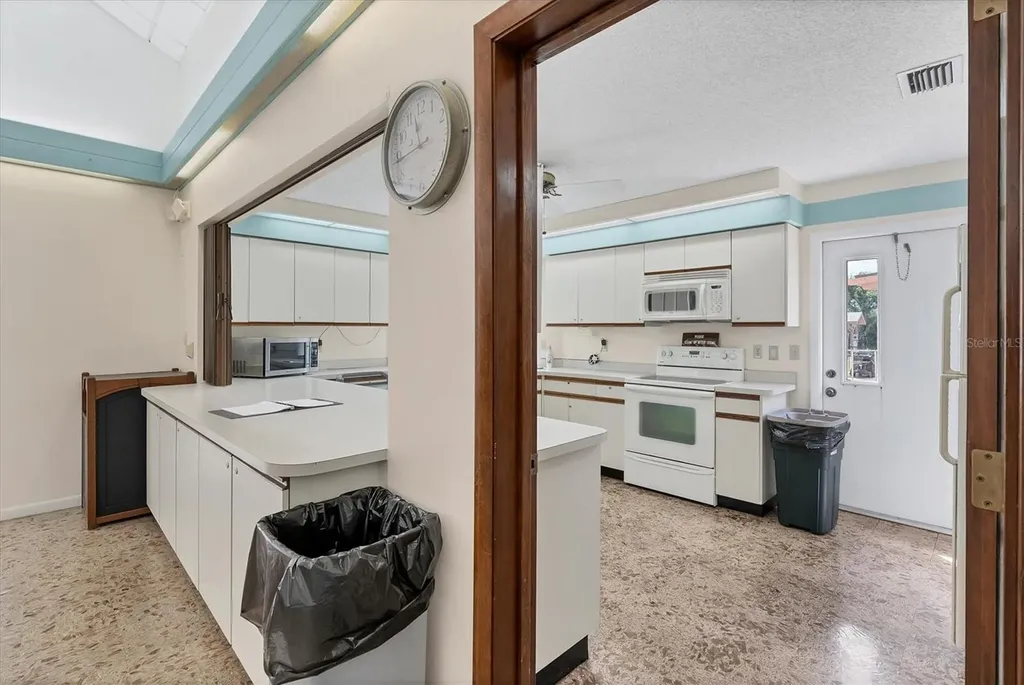 610 Apple Lane Englewood FL 34223