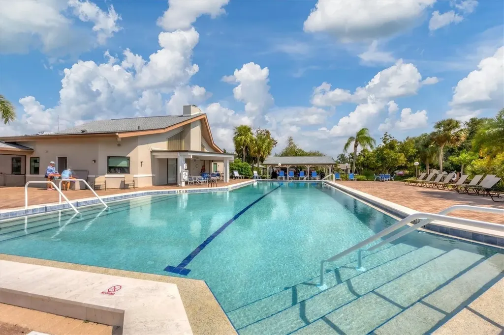 610 Apple Lane Englewood FL 34223