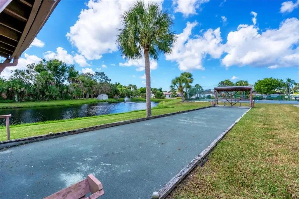 610 Apple Lane Englewood FL 34223