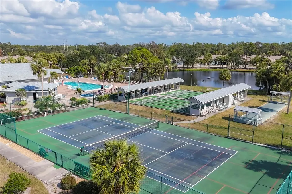 610 Apple Lane Englewood FL 34223