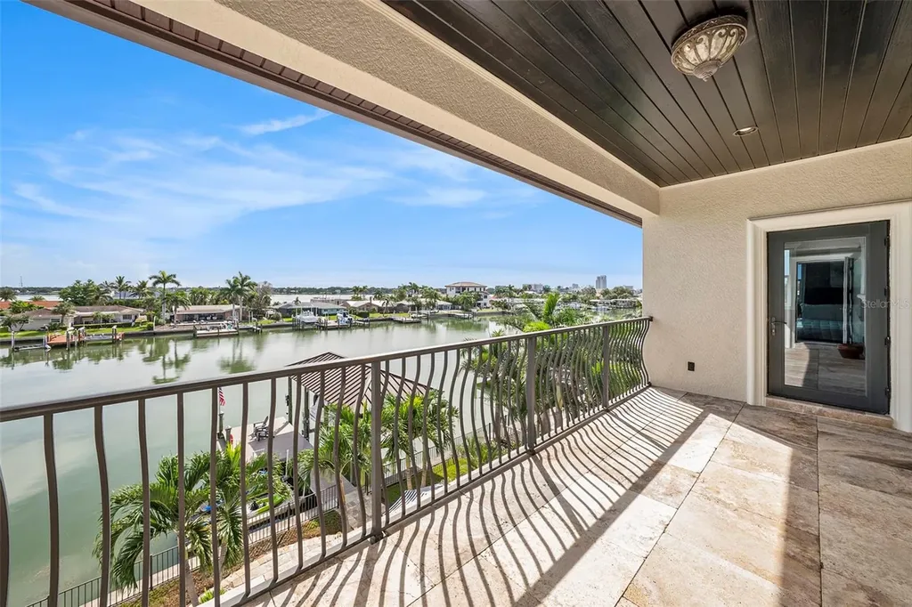 231 Midway Island Clearwater Beach FL 33767