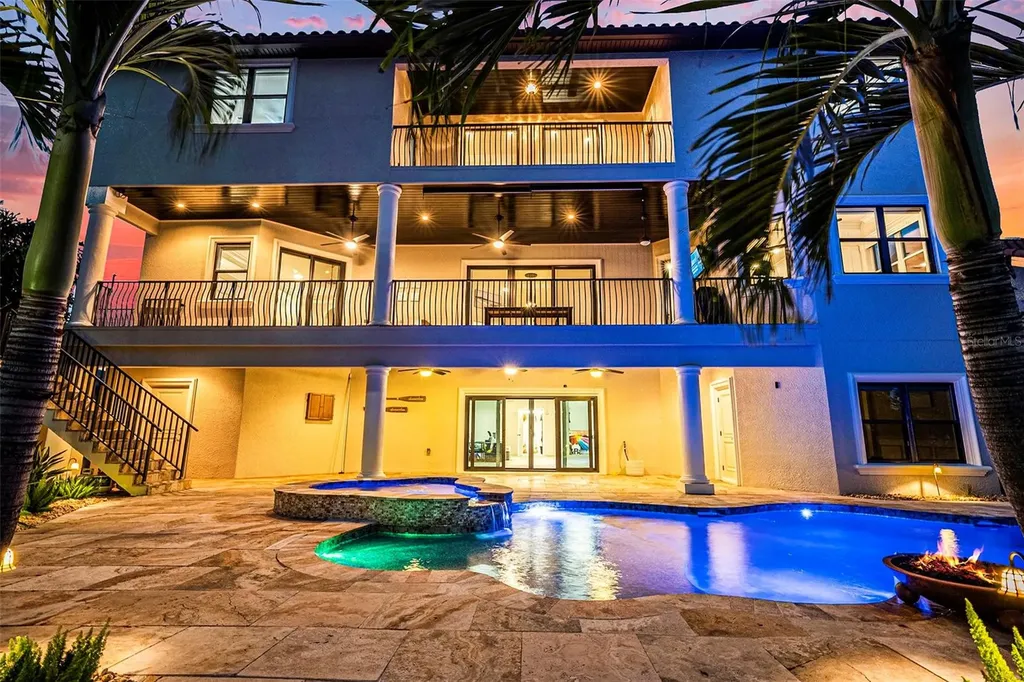 231 Midway Island Clearwater Beach FL 33767