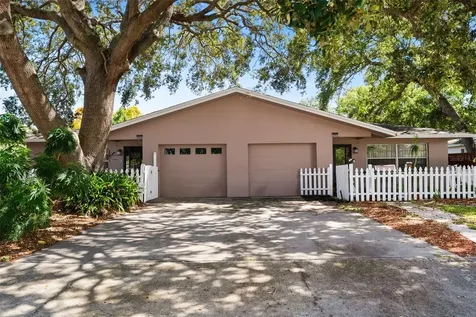 1711 Leonard Drive Clearwater FL 33759