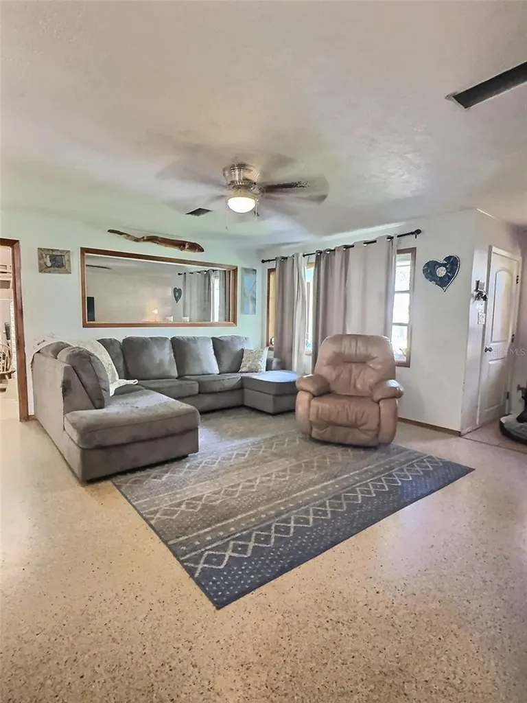 617 Goodwin Avenue New Smyrna Beach FL 32169