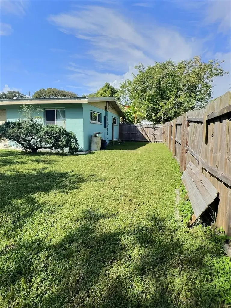 617 Goodwin Avenue New Smyrna Beach FL 32169