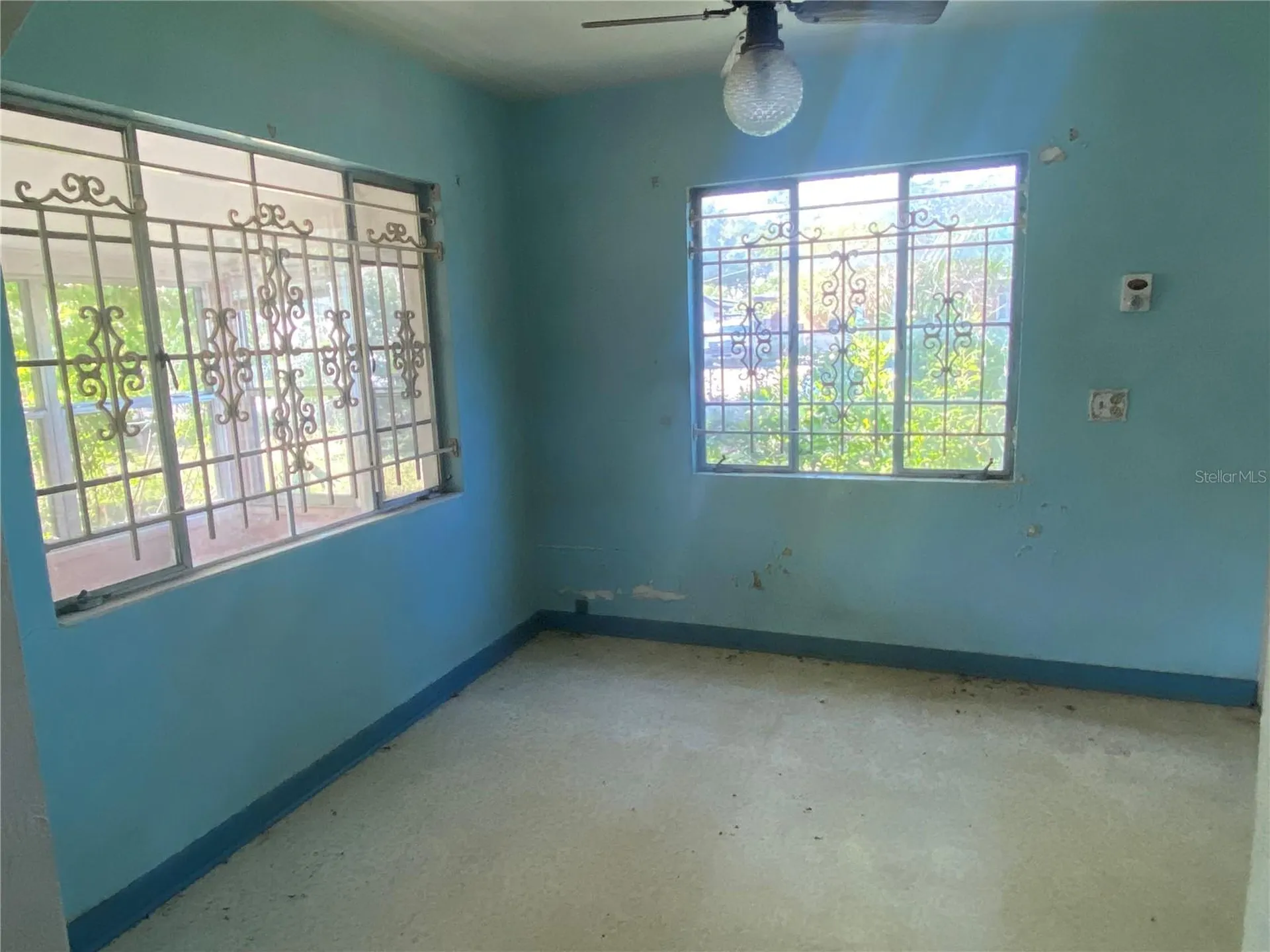 805 W 129th Avenue Tampa FL 33612