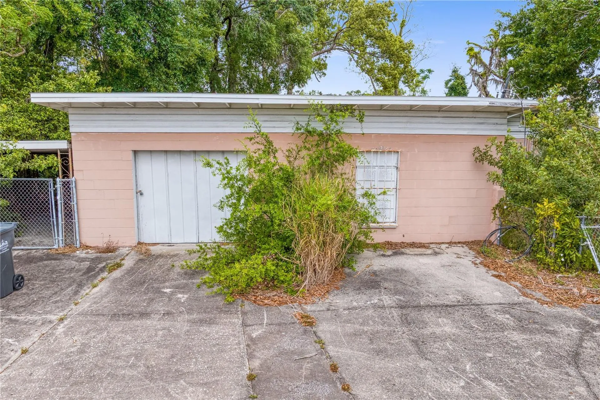 805 W 129th Avenue Tampa FL 33612