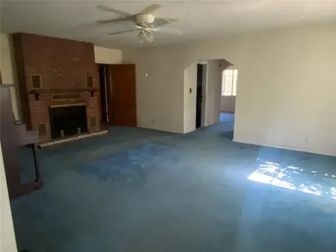 805 W 129th Avenue Tampa FL 33612