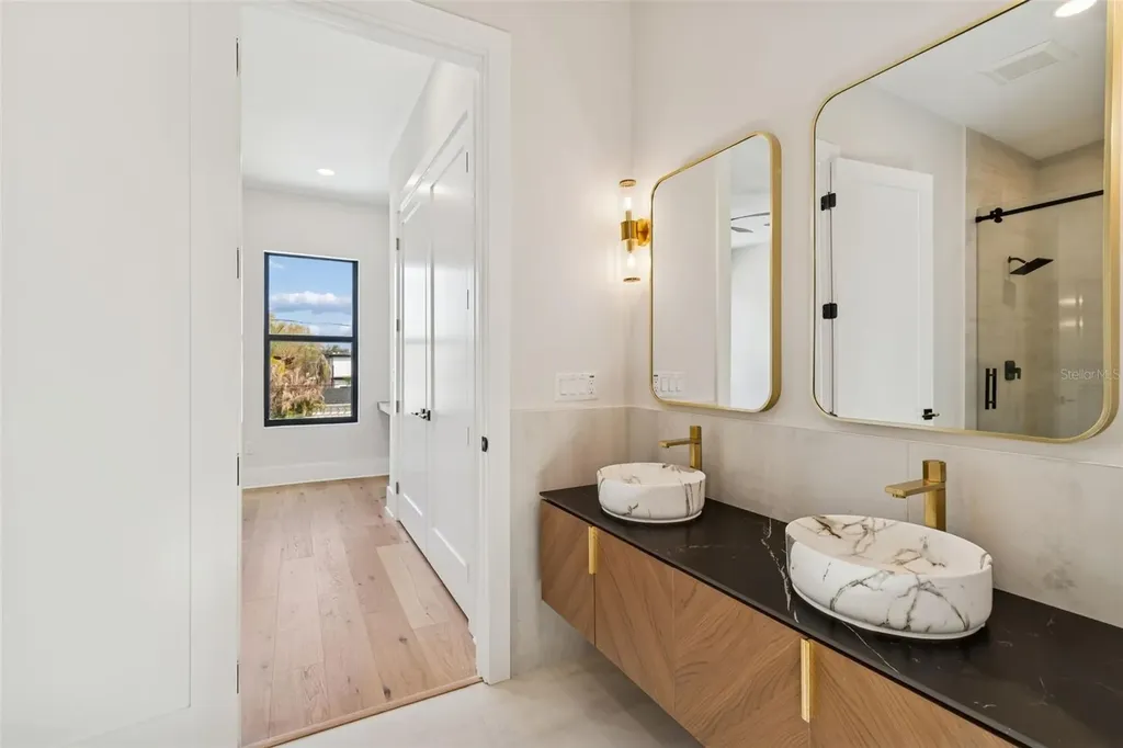 810 W Braddock Street Tampa FL 33603