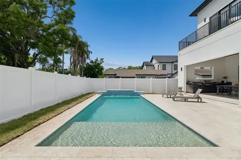810 W Braddock Street Tampa FL 33603