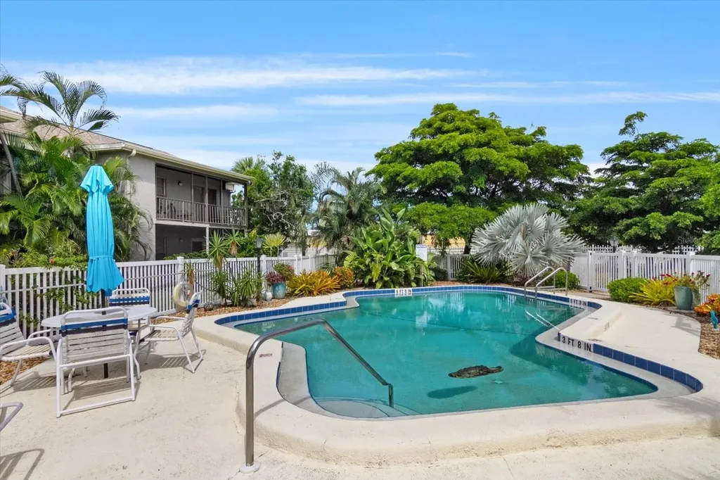 6108 7th Avenue W Bradenton FL 34209