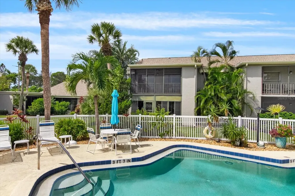 6108 7th Avenue W Bradenton FL 34209