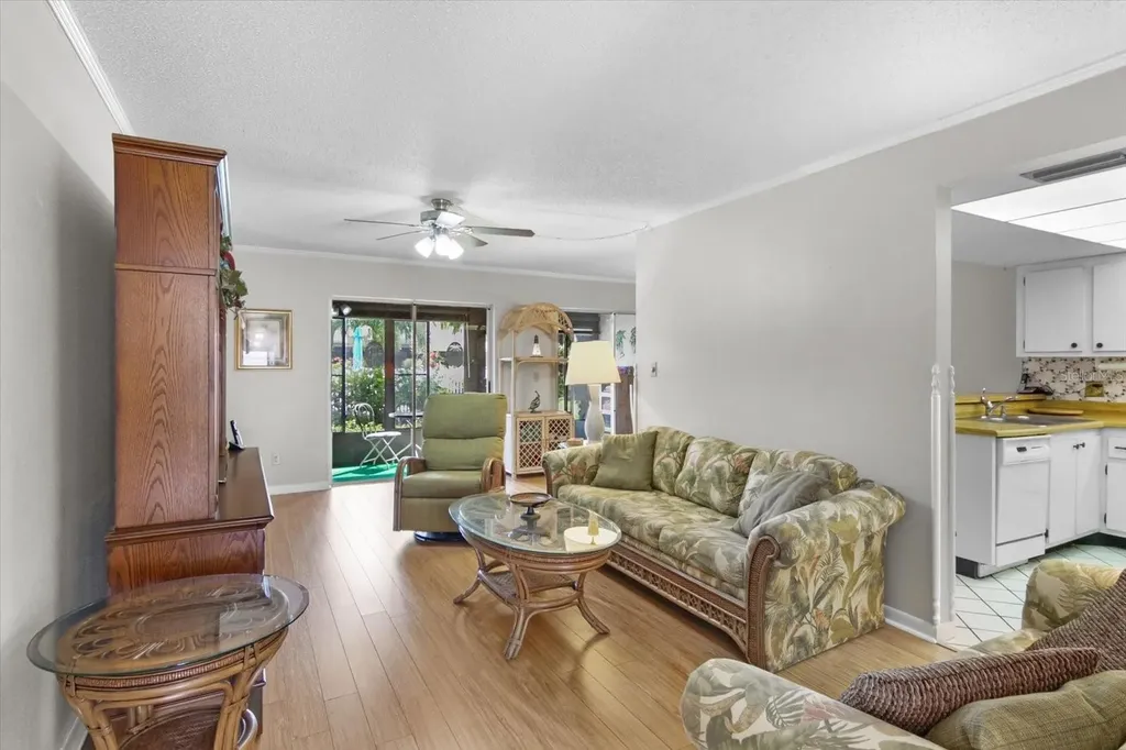 6108 7th Avenue W Bradenton FL 34209