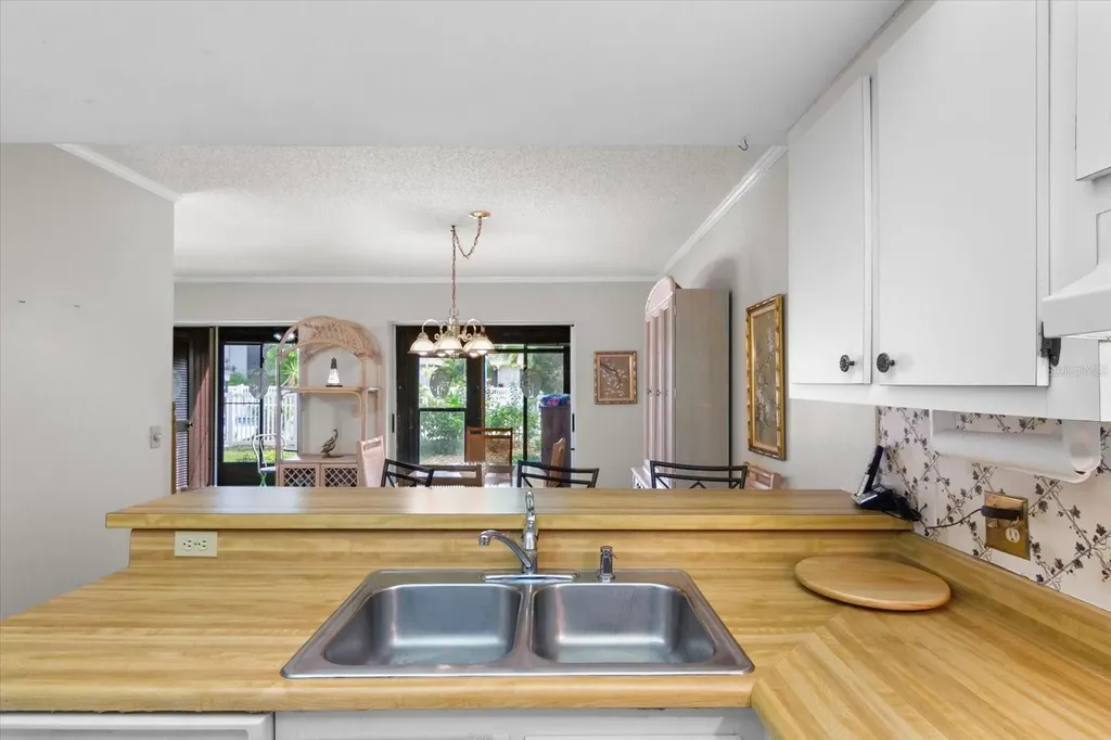 6108 7th Avenue W Bradenton FL 34209