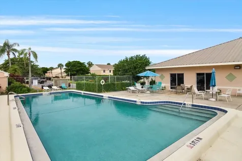 6108 7th Avenue W Bradenton FL 34209