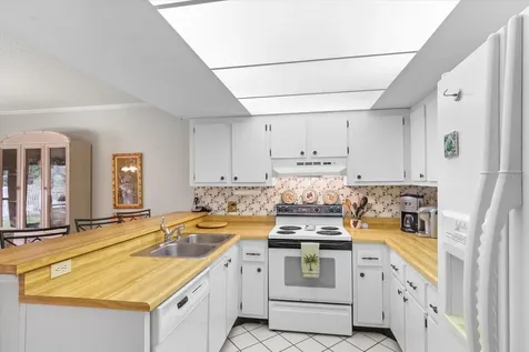 6108 7th Avenue W Bradenton FL 34209