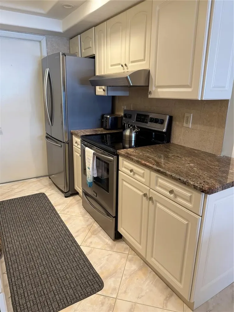 3806 Gulf Of Mexico Drive Longboat Key FL 34228