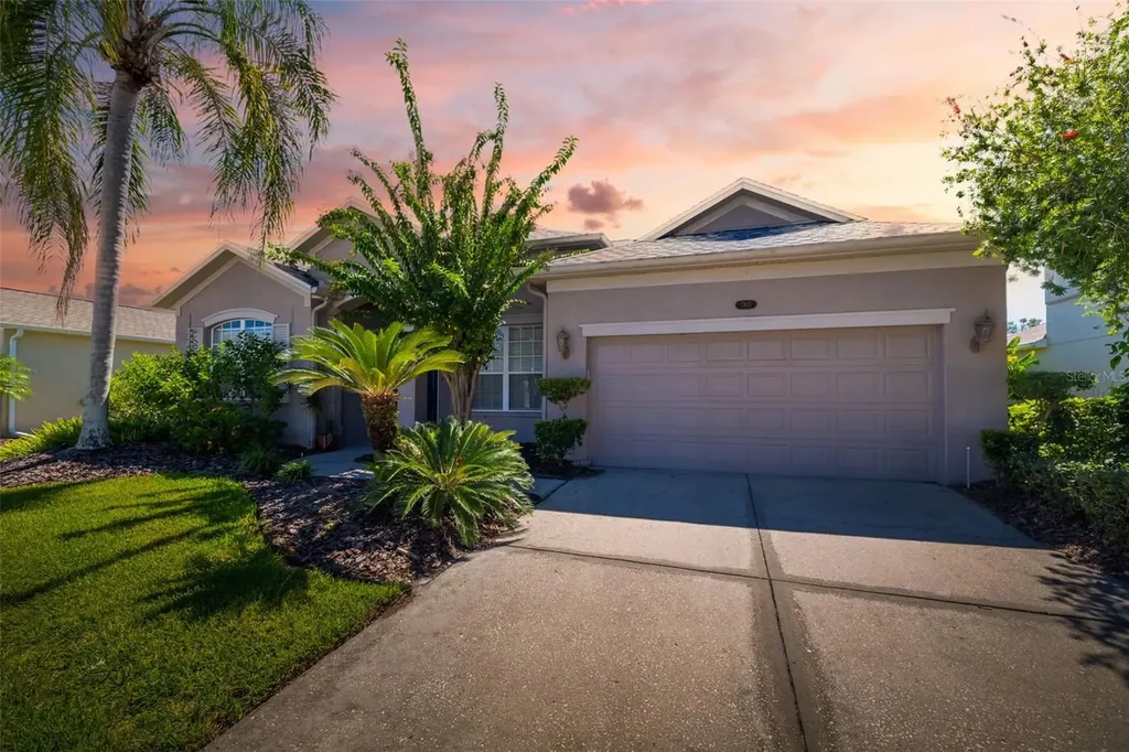 7813 Castleisland Drive Sarasota FL 34240