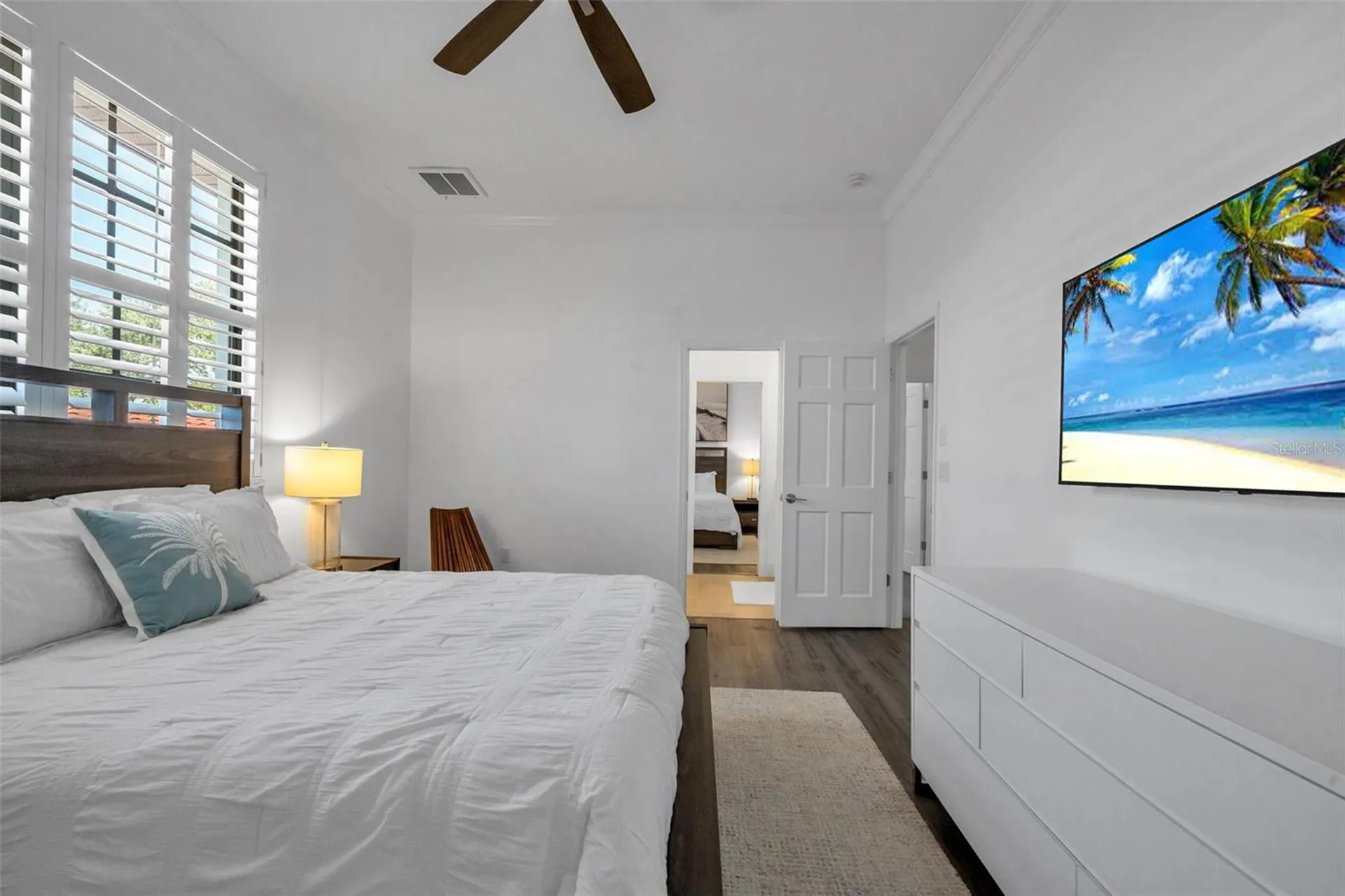 112 Leeward Island Clearwater FL 33767
