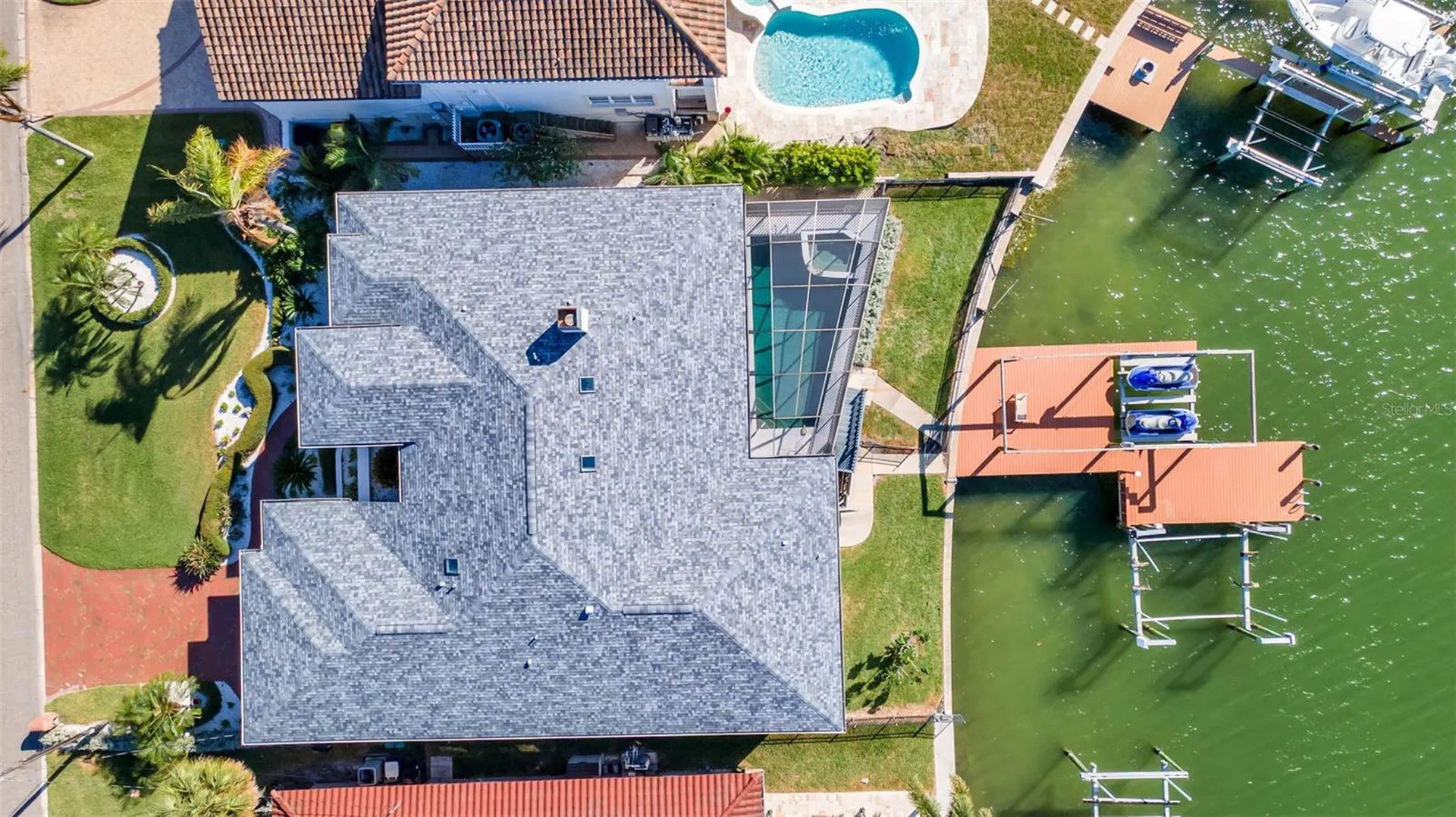 112 Leeward Island Clearwater FL 33767