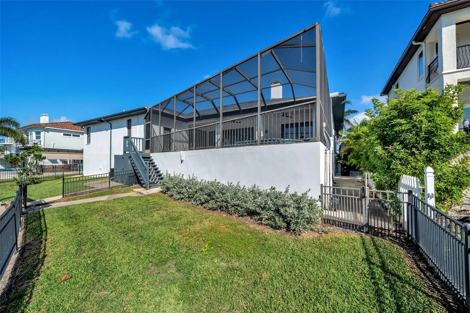 112 Leeward Island Clearwater FL 33767