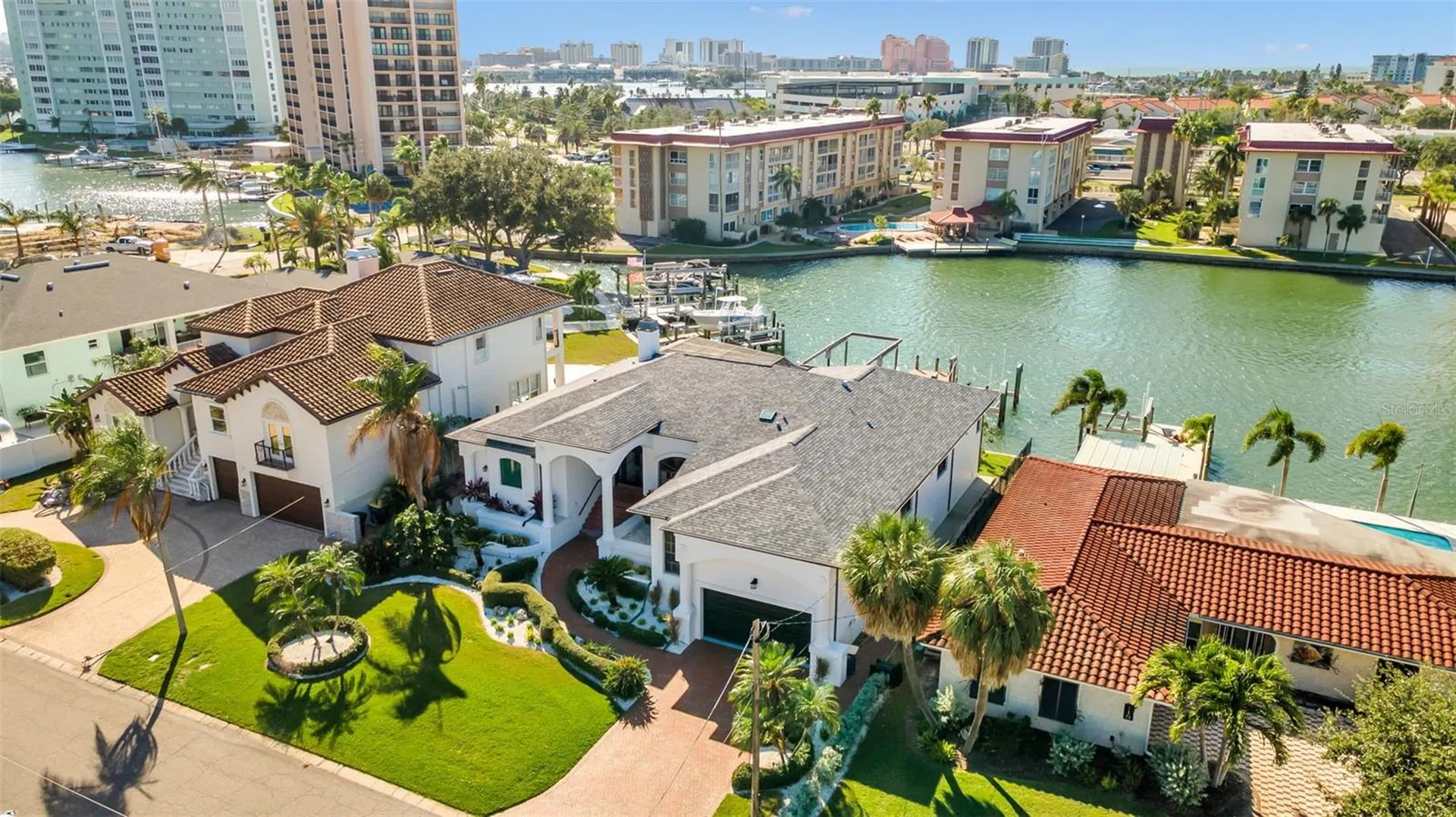 112 Leeward Island Clearwater FL 33767