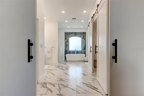 112 Leeward Island Clearwater FL 33767