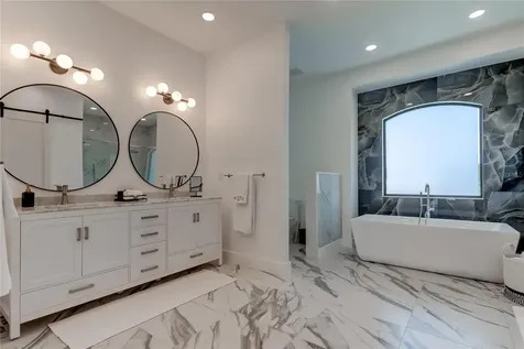 112 Leeward Island Clearwater FL 33767