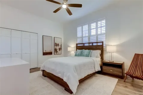 112 Leeward Island Clearwater FL 33767