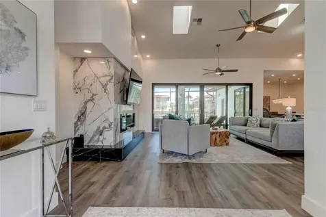 112 Leeward Island Clearwater FL 33767