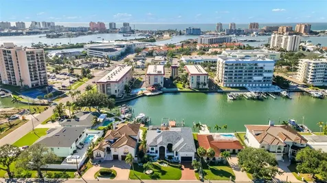 112 Leeward Island Clearwater FL 33767