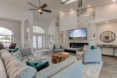 112 Leeward Island Clearwater FL 33767