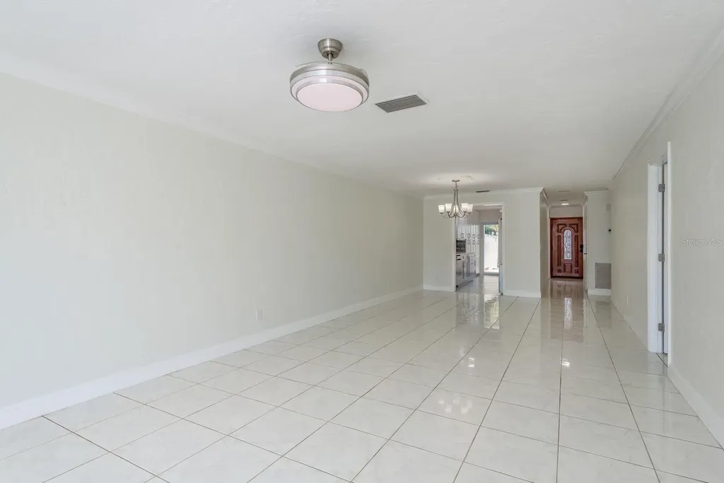 417 E Boca Ciega Point Boulevard N St Petersburg FL 33708