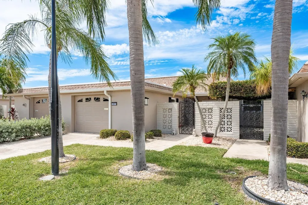 417 E Boca Ciega Point Boulevard N St Petersburg FL 33708