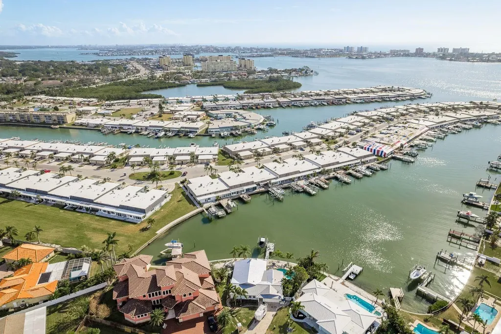 417 E Boca Ciega Point Boulevard N St Petersburg FL 33708