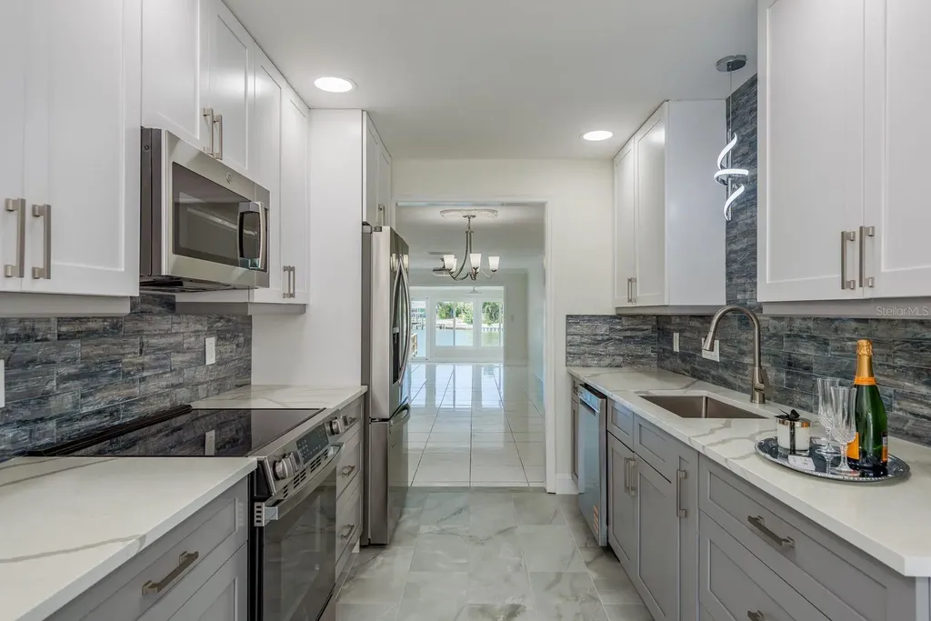 417 E Boca Ciega Point Boulevard N St Petersburg FL 33708
