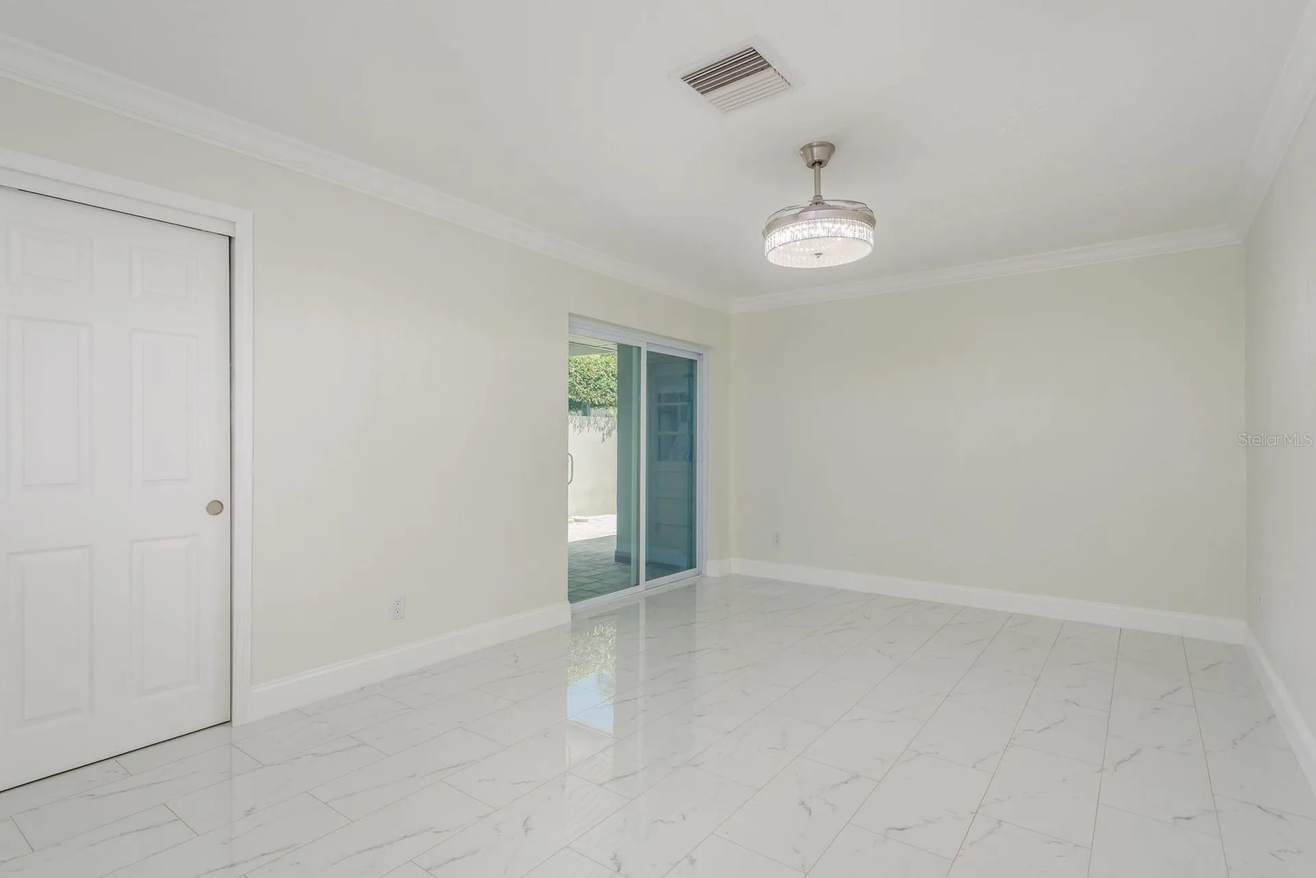 417 E Boca Ciega Point Boulevard N St Petersburg FL 33708