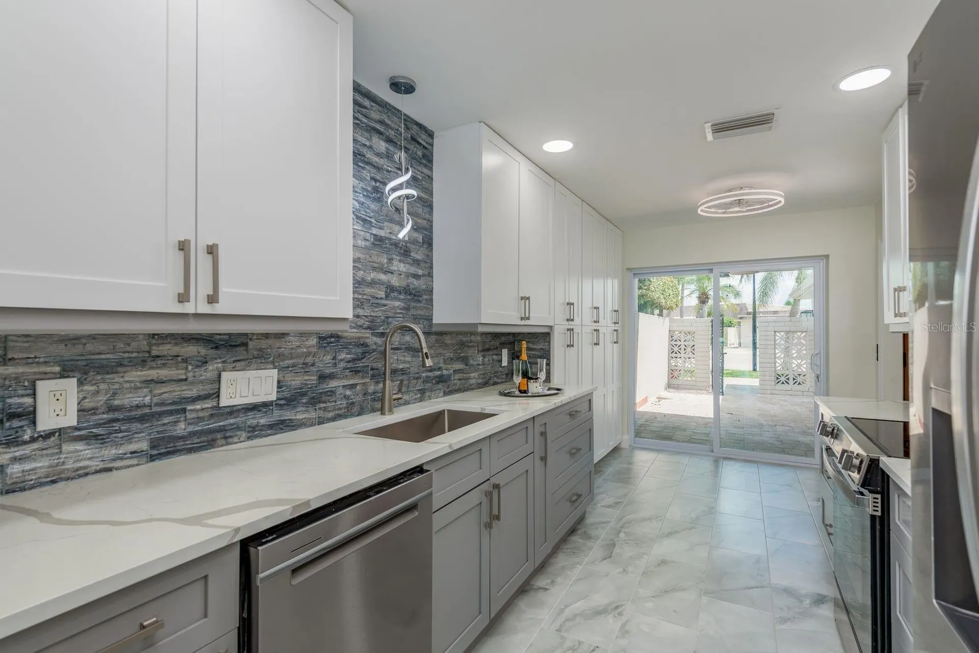 417 E Boca Ciega Point Boulevard N St Petersburg FL 33708