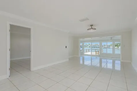 417 E Boca Ciega Point Boulevard N St Petersburg FL 33708