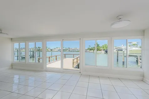 417 E Boca Ciega Point Boulevard N St Petersburg FL 33708