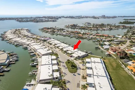 417 E Boca Ciega Point Boulevard N St Petersburg FL 33708