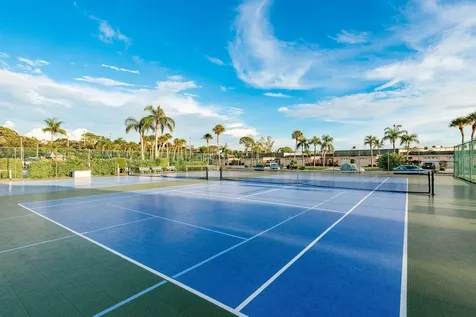 417 E Boca Ciega Point Boulevard N St Petersburg FL 33708
