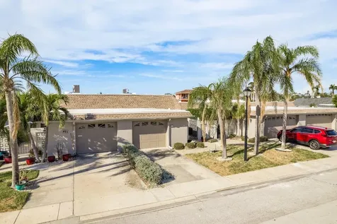 417 E Boca Ciega Point Boulevard N St Petersburg FL 33708