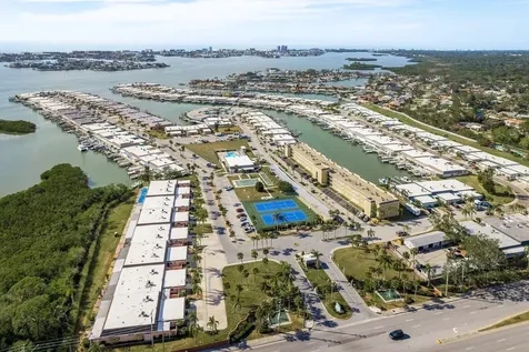 417 E Boca Ciega Point Boulevard N St Petersburg FL 33708