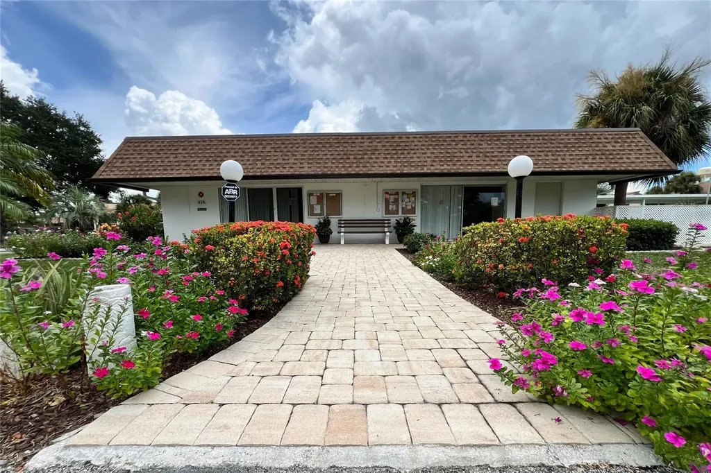 4 Quails Run Boulevard Englewood FL 34223