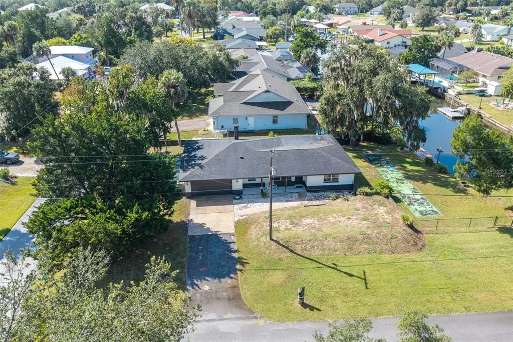 11370 W State Park Street Crystal River FL 34428