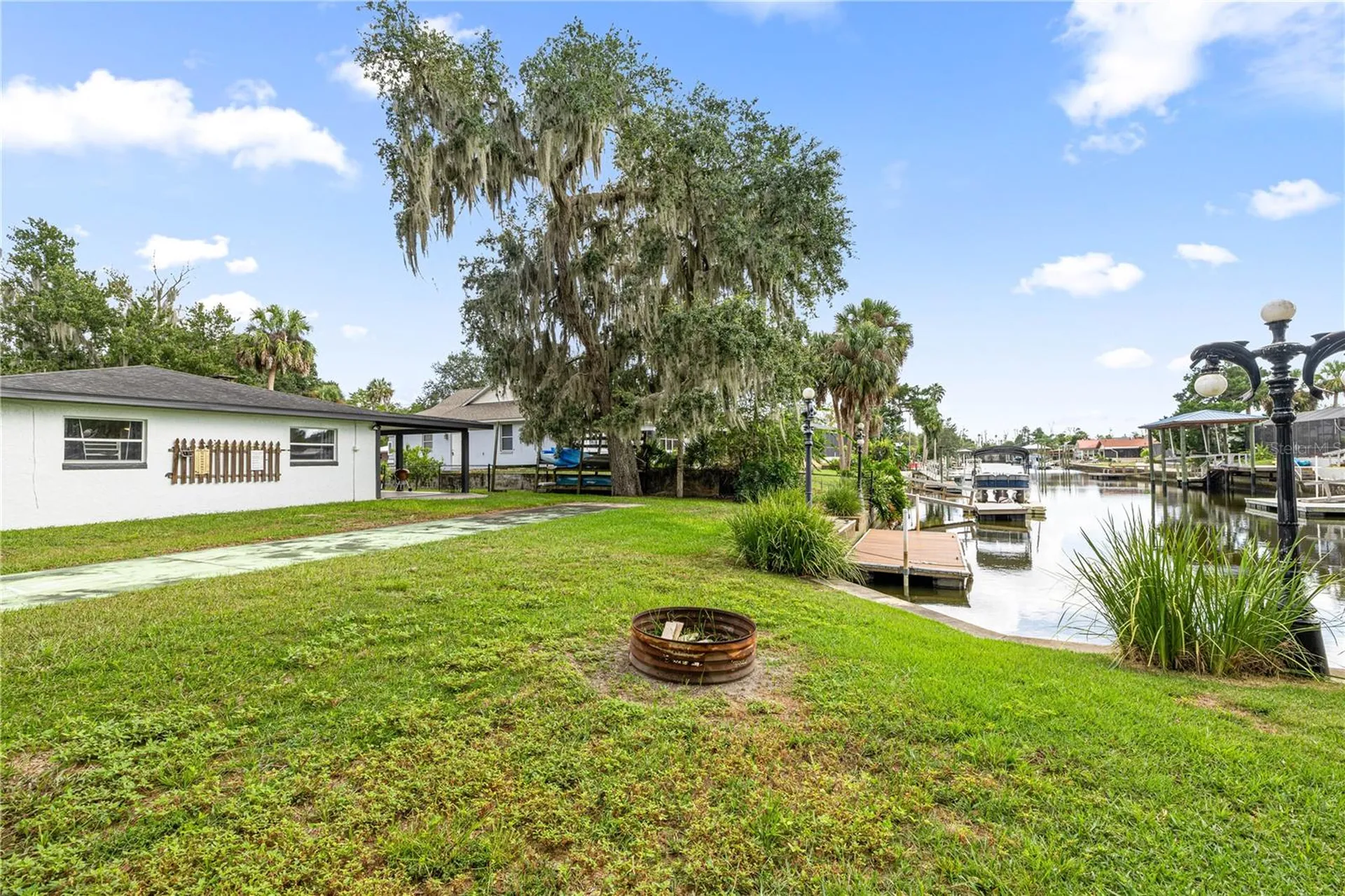 11370 W State Park Street Crystal River FL 34428