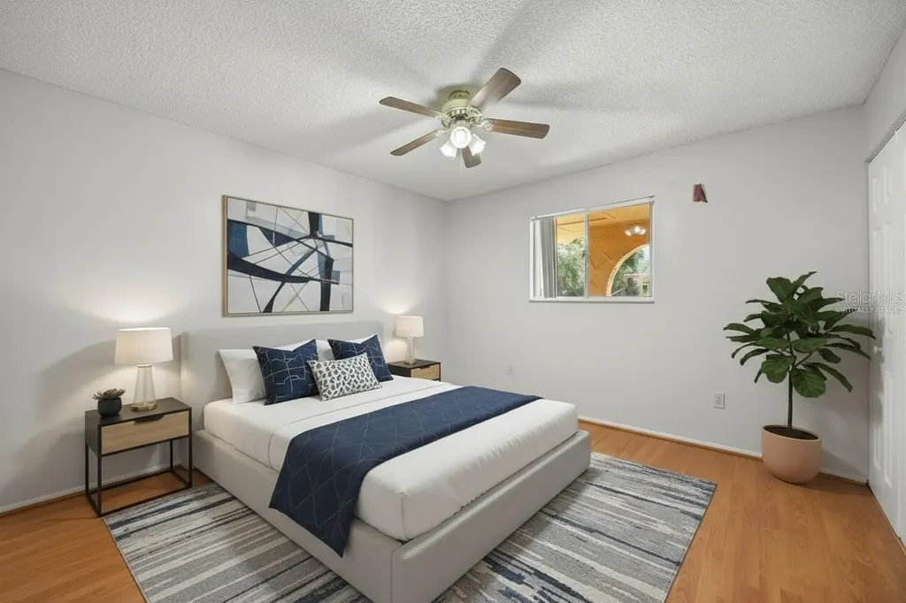 2858 N Powers Drive Orlando FL 32818